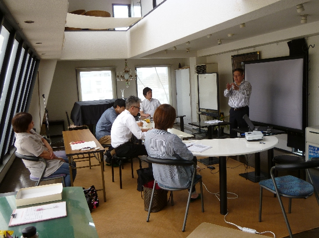 写真17　関西・基礎勉強会の風景