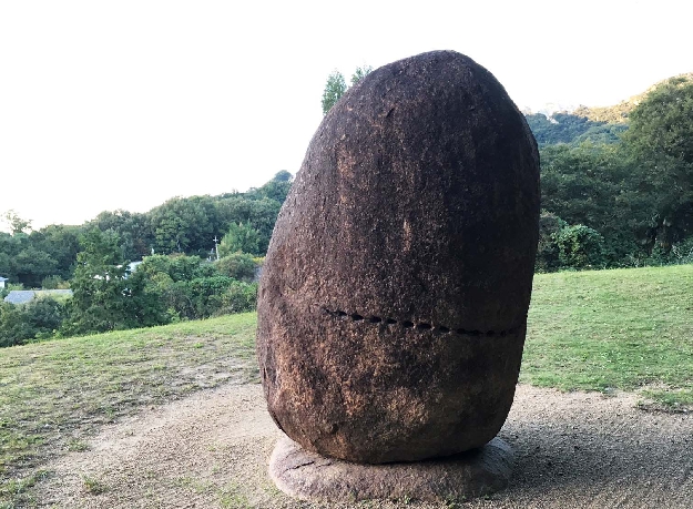 写真３０ イサム・ノグチのお墓