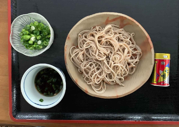 写真４１　我が家で食べる雪村蕎麦