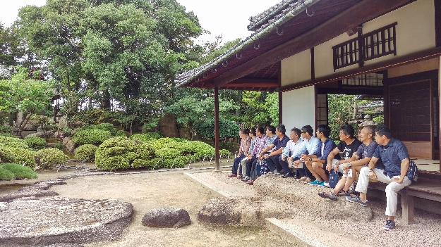 写真２　表書院で勢揃い